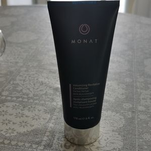 Monat Volumizing Revitalize Hair Conditioner